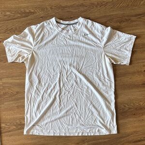 Nike Men's Classic White dri fit Short Sleeve Tee